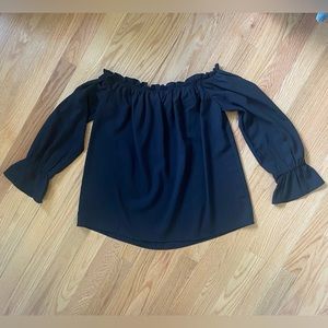 Lulu’s off the shoulder blouse - NWT